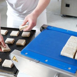 Dough Sheeting Use as Icon for Catering and Artisan